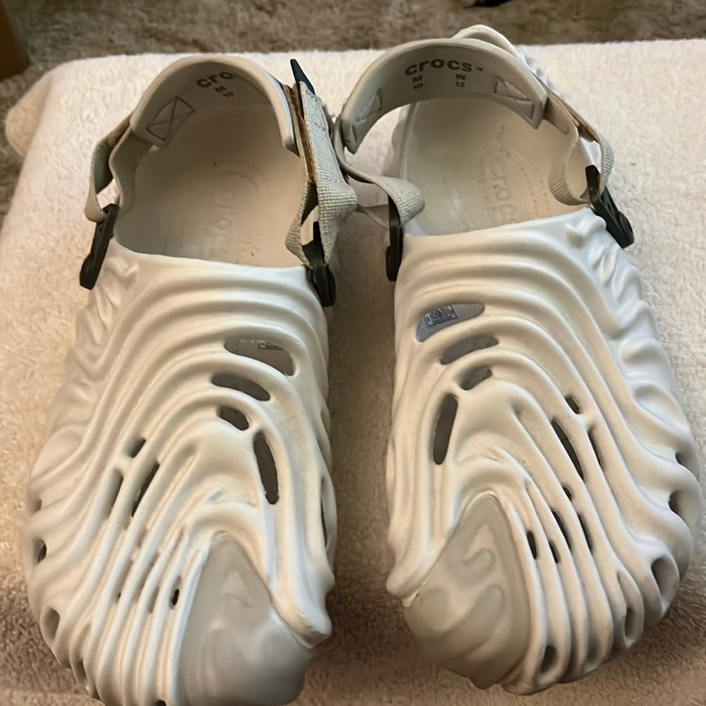 Salvage Bembury Crocs - Size Women’s 12/Men’s 10